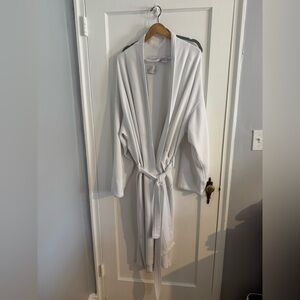 Elegant White, Women's Robe size XXL